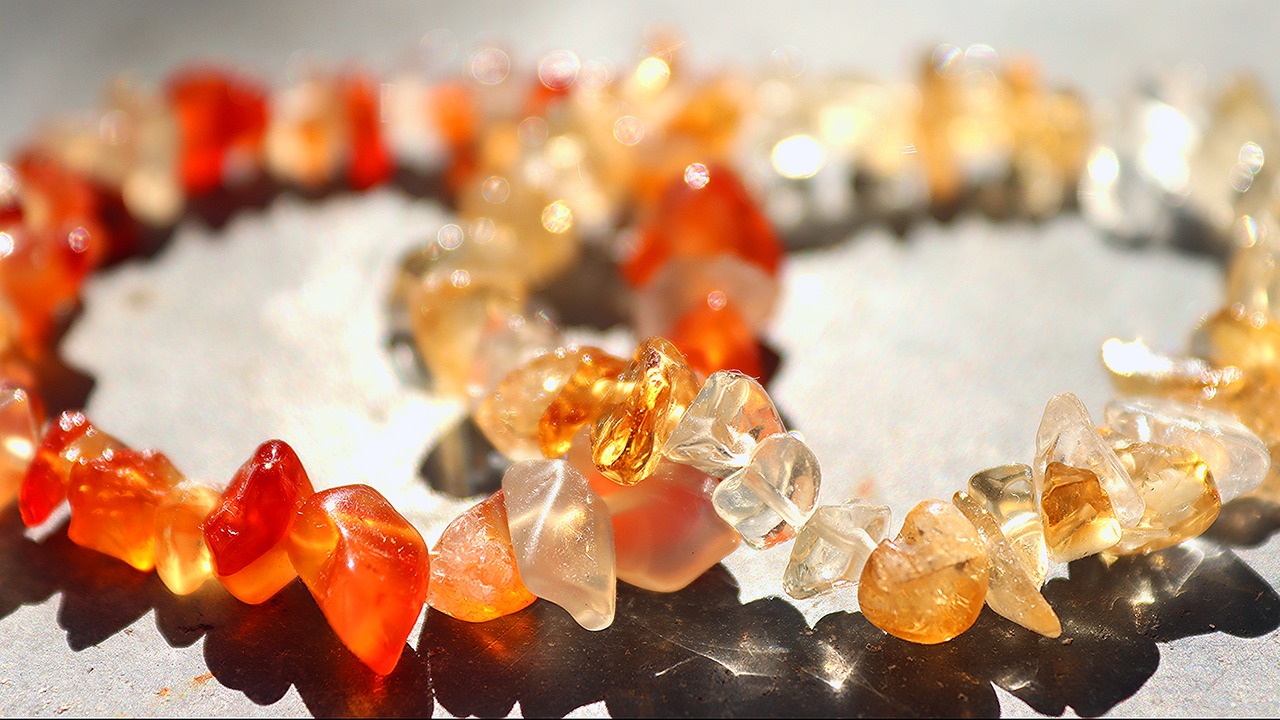 gems, carnelian, citrine-4423280.jpg